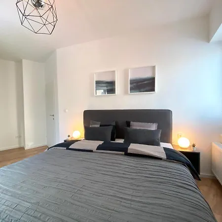 White - Mit Terrasse 아파트 뮈르츠슐라크