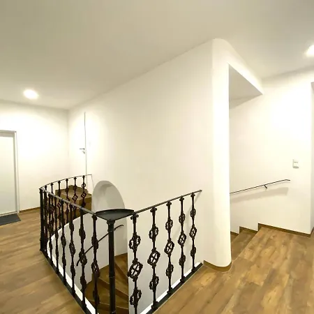 White - Mit Terrasse 아파트 뮈르츠슐라크